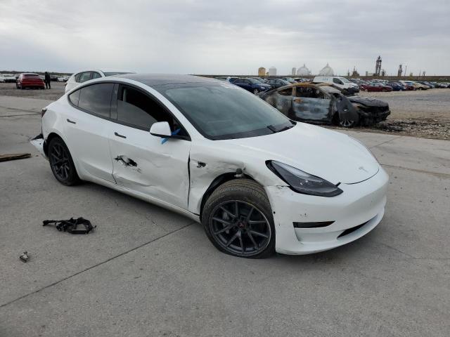 5YJ3E1EB2NF317138 Tesla MODEL 3