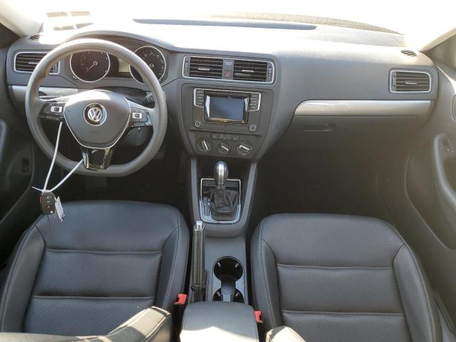 2018 VOLKSWAGEN JETTA SE - 3VWDB7AJ9JM219756