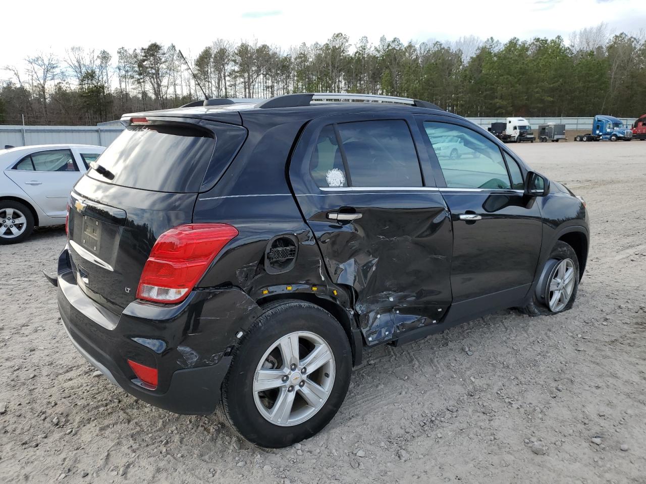 2020 Chevrolet Trax - Image 3