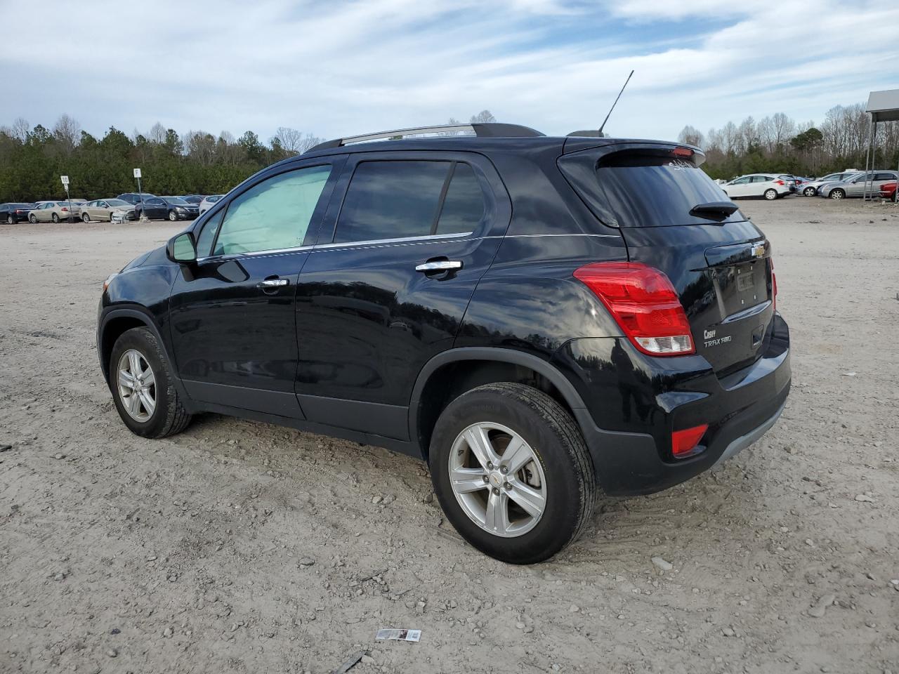 2020 Chevrolet Trax - Image 2
