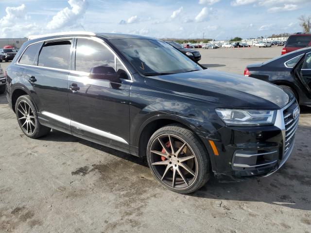 2017 AUDI Q7 PREMIUM WA1LAAF7XHD043117