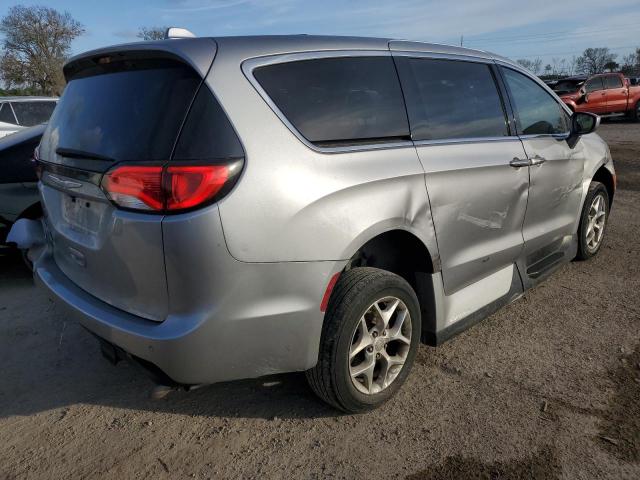 2C4RC1FG4JR114521 2018 CHRYSLER PACIFICA, photo no. 3