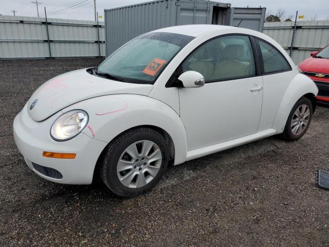 Volkswagen New Beetle 2010