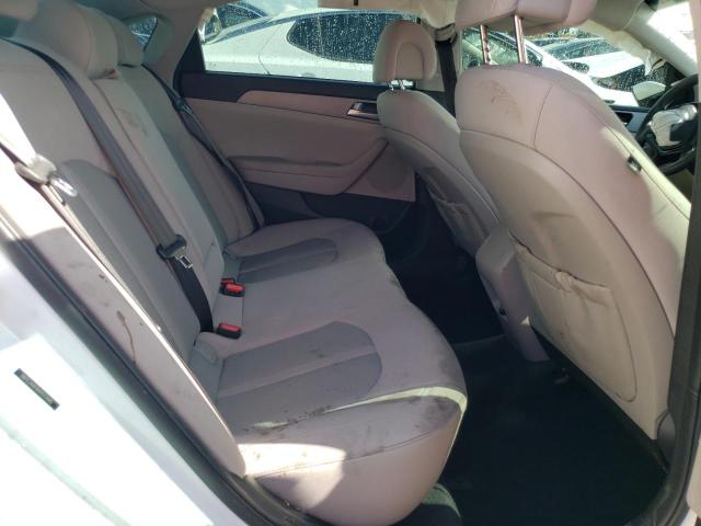 2017 HYUNDAI SONATA SE 5NPE24AF8HH512095