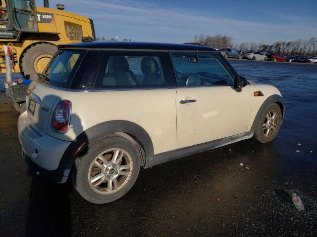 VIN WBAVL1C5XEVY18465 2013 MINI COOPER no.3