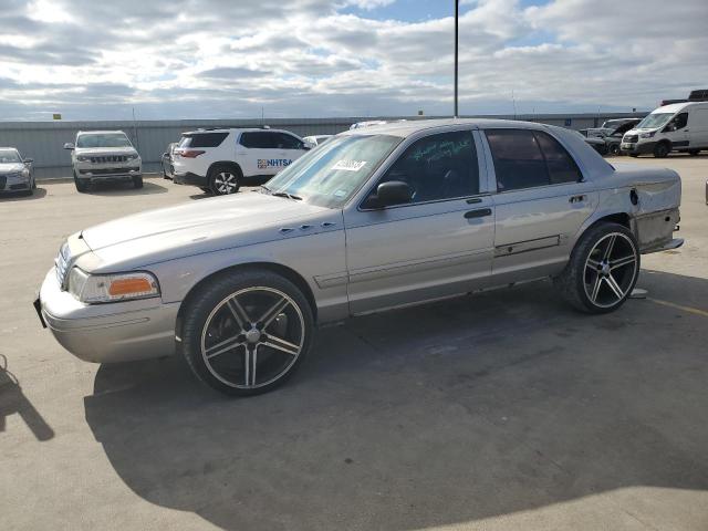 2005 Ford Crown Victoria 