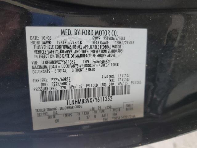 1LNHM83VX7Y611352 Lincoln TOWNCAR