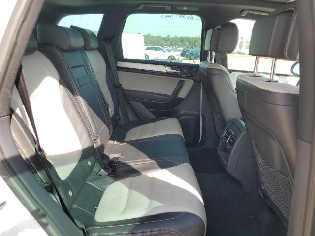 2017 VOLKSWAGEN TOUAREG WO WVGRF7BP3HD006612