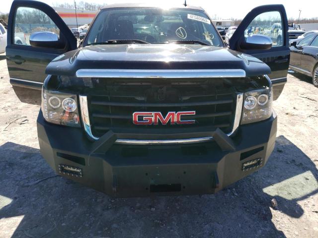 3GTP1VE08BG112335 GMC Sierra C1500 Sle