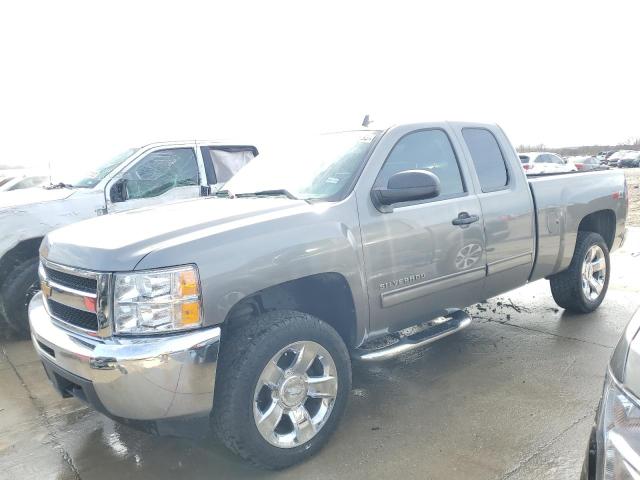 VIN 4T1DAACK8SU512632 2013 CHEVROLET SILVERADO no.1