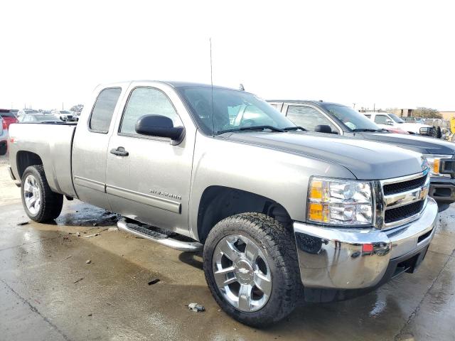 VIN 4T1DAACK8SU512632 2013 CHEVROLET SILVERADO no.4