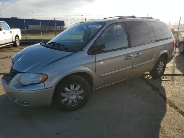 2005 Chrysler Town & Country Touring