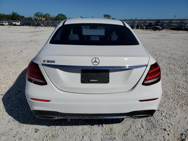 2017 MERCEDES-BENZ E 300 - WDDZF4JB8HA118712