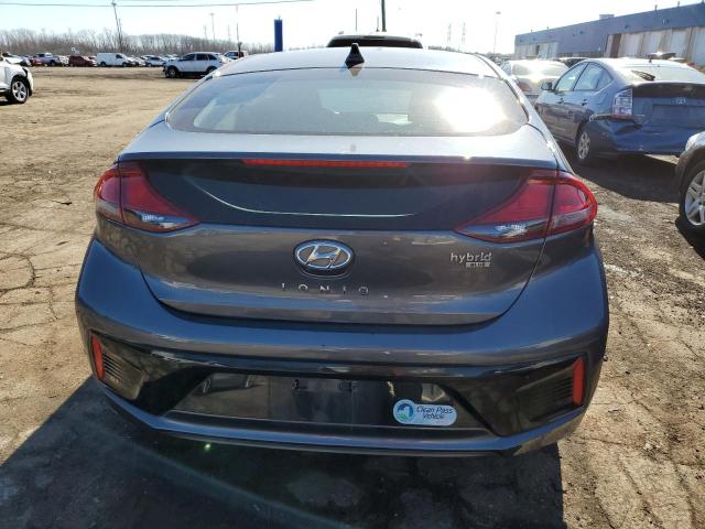 2018 HYUNDAI IONIQ BLUE - KMHC65LC8JU070110