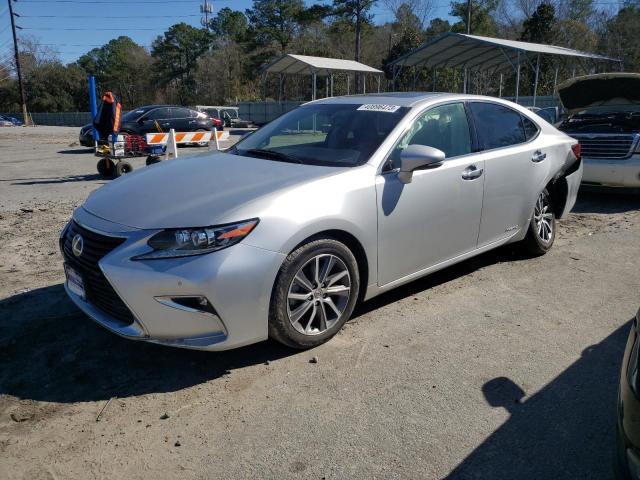 2016 Lexus ES 300h 