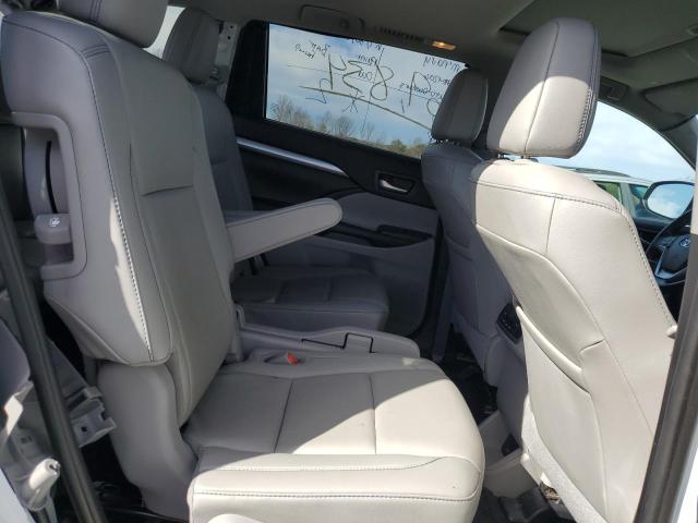 2019 TOYOTA HIGHLANDER 5TDKZRFH6KS568074