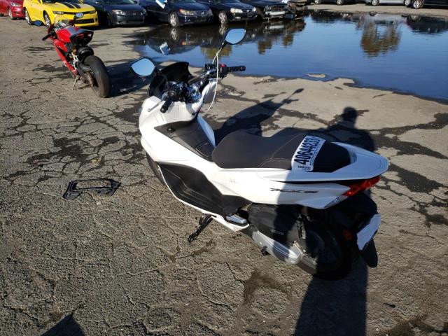2018 HONDA PCX 150 RLHKF180XJY301671