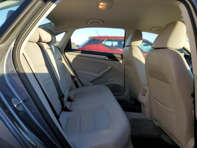 2015 VOLKSWAGEN PASSAT S - 1VWAS7A38FC121010