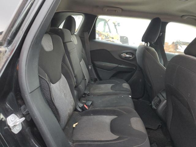 1C4PJLAB3FW738068 Jeep Cherokee Sport