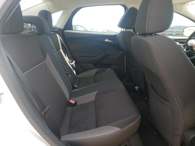 1FADP3F27EL268725 Ford FOCUS SE