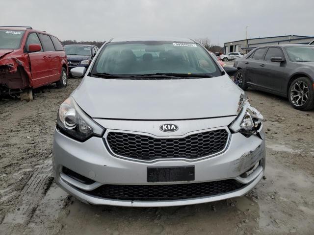 KNAFK4A69G5574587 KIA FORTE LX