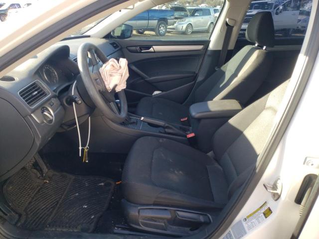 2015 VOLKSWAGEN PASSAT S - 1VWAT7A39FC086216