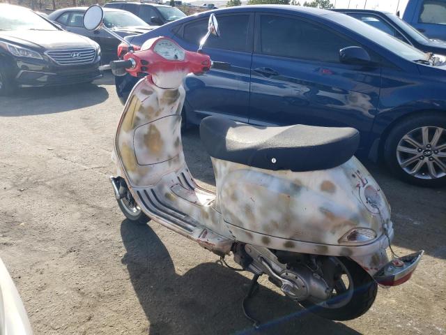 2010 VESPA MOPED - XZAPC386B1A530012