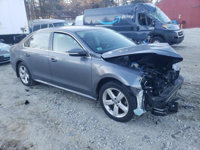 2015 VOLKSWAGEN PASSAT S - 1VWAT7A3XFC112242