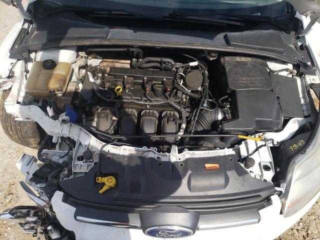 1FADP3F27EL268725 Ford FOCUS SE