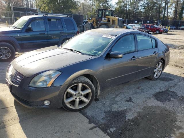 2004 Nissan Maxima SE