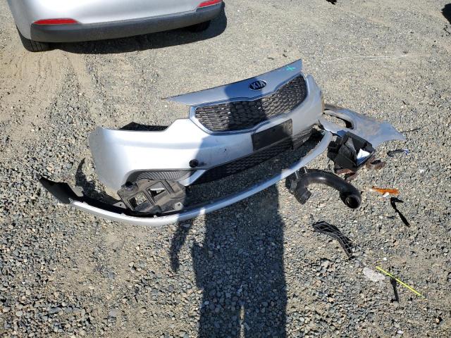 KNAFK4A63E5075653 KIA FORTE LX