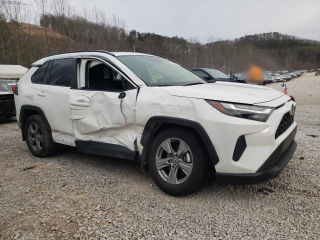 2022 TOYOTA RAV4 XLE JTMRWRFVXND153837