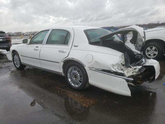 2LNBL8CV3AX750545 Lincoln TOWNCAR