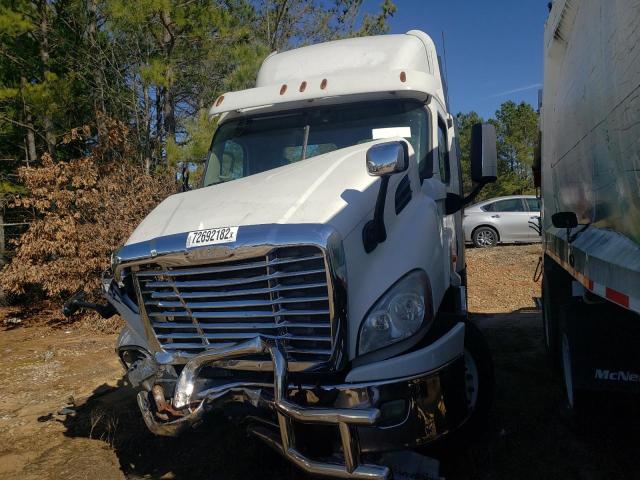 Salvage trucks for sale at Gaston, SC auction: 2017 Freightliner Cascadia 113