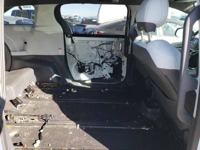 2021 TOYOTA SIENNA XSE 5TDDSKFC8MS016720