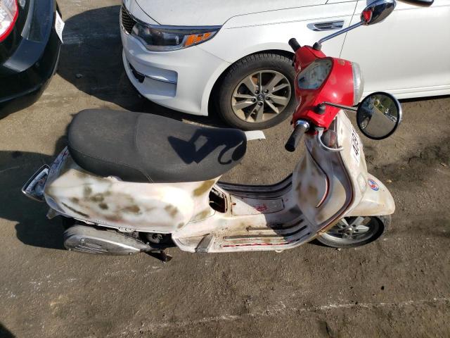 2010 VESPA MOPED - XZAPC386B1A530012