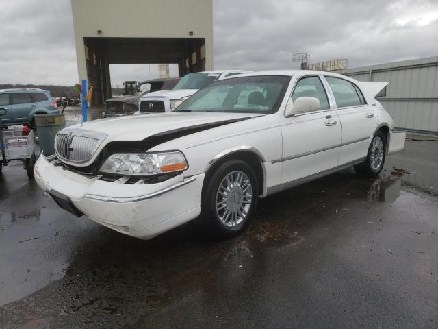 2010 Lincoln Town Car Signature Limited