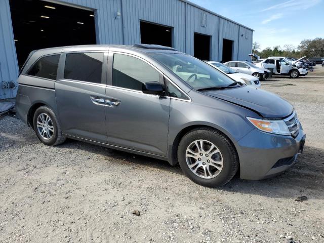 VIN 5FNRL5H61DB003677 2013 HONDA ODYSSEY no.4