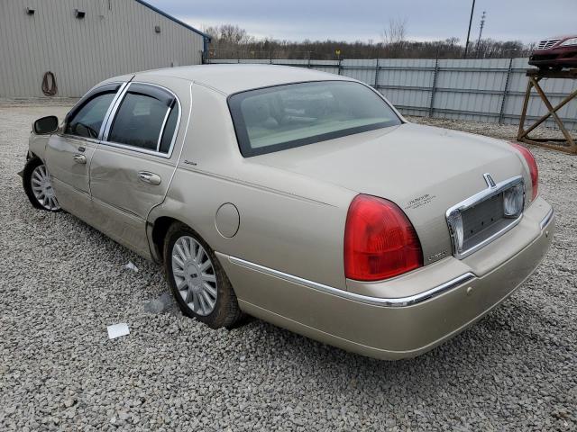 1LNHM81W75Y619692 Lincoln Town Car Signature