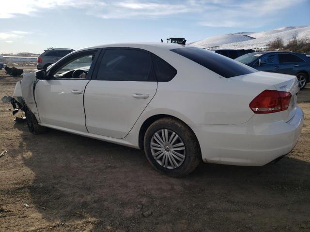 2015 VOLKSWAGEN PASSAT S - 1VWAT7A39FC086216