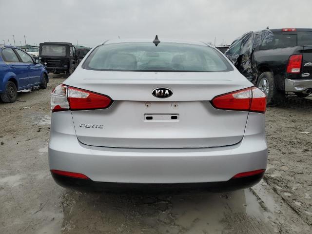 KNAFK4A69G5574587 KIA FORTE LX