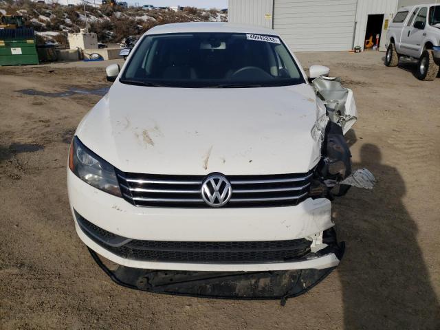 2015 VOLKSWAGEN PASSAT S - 1VWAT7A39FC086216