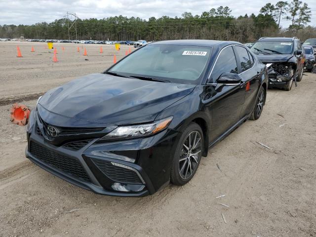 Carros dañados por inundaciones a la venta en subasta: 2023 Toyota Camry SE Night Shade