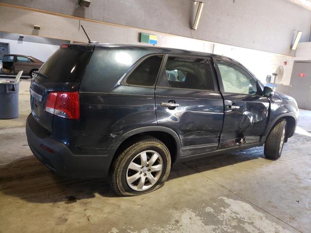 5XYKT3A17CG240332 KIA Sorento Base