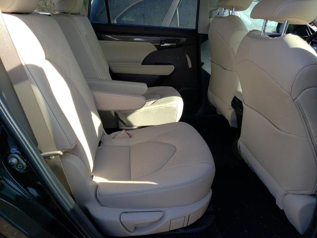 2022 TOYOTA HIGHLANDER 5TDEBRCH6NS105216