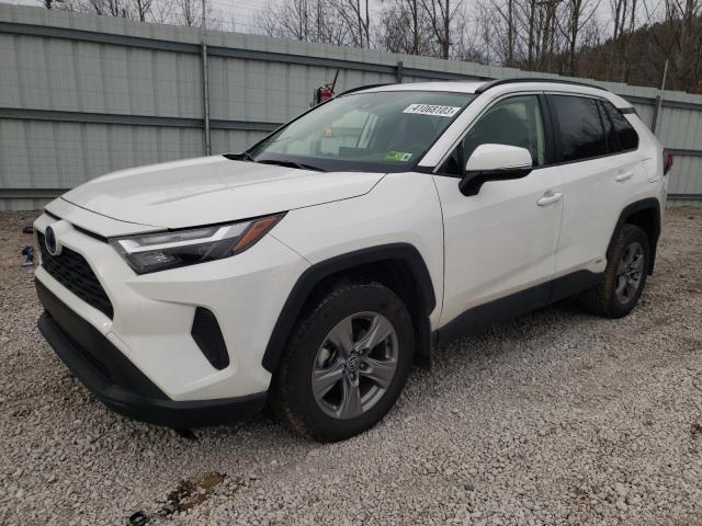2022 TOYOTA RAV4 XLE JTMRWRFVXND153837