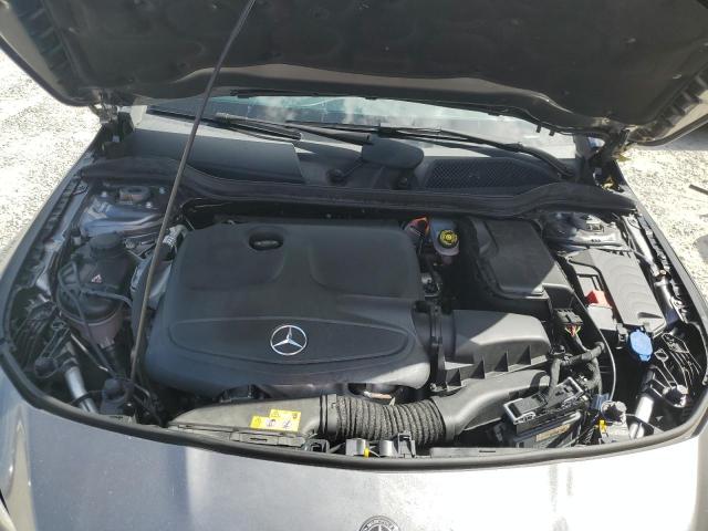 WDDSJ4EB8JN655752 Mercedes-Benz CLA 250