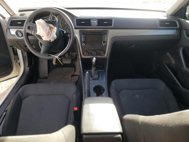 2015 VOLKSWAGEN PASSAT S - 1VWAT7A39FC086216