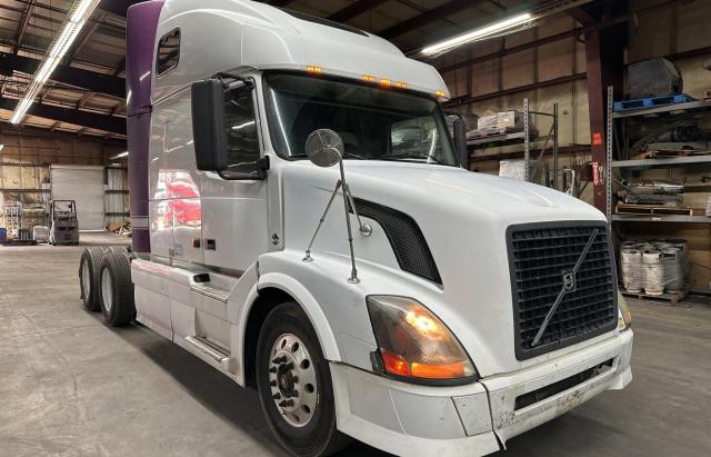 Volvo salvage cars for sale: 2007 Volvo VN VNL