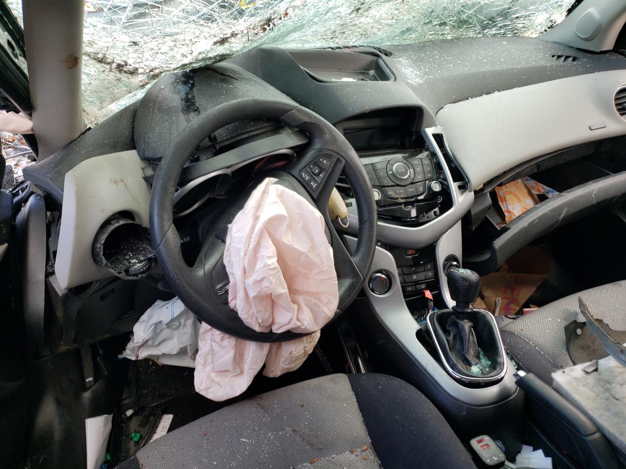 2013 Chevrolet Cruze - Image 8